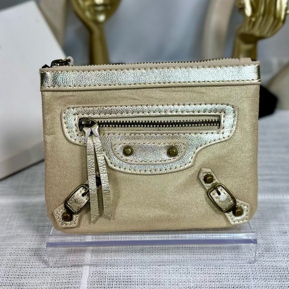 NEW! Balenciaga Parfums Ivory Gold Pouchette - Picture 4 of 12